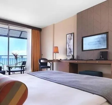 The Maxim Hotel 5*