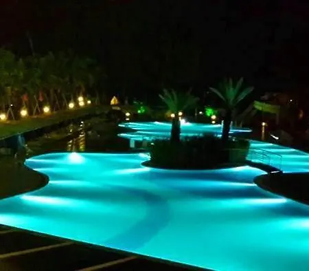 Hotel The Maxim